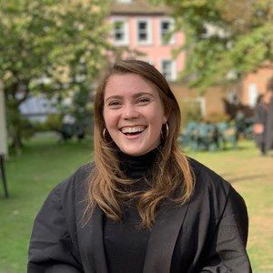 Meet your Posher, Sophia